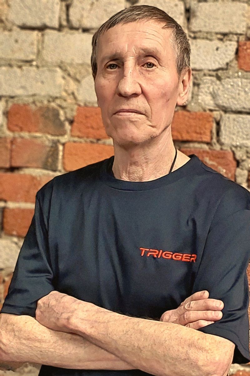 БОКС <br> </br> Тренер